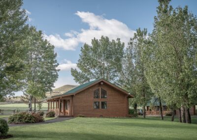 2015_Hideout_Lodge_nwm_053907-1280x854